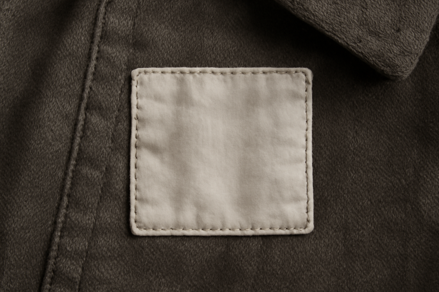 tendancemagasin-fiche-produit-veste-cuir gros plan sur etiquette et couture d'une veste